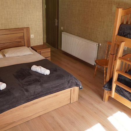 Archil And Nino Gigauri Guest House Kazbegi Eksteriør billede