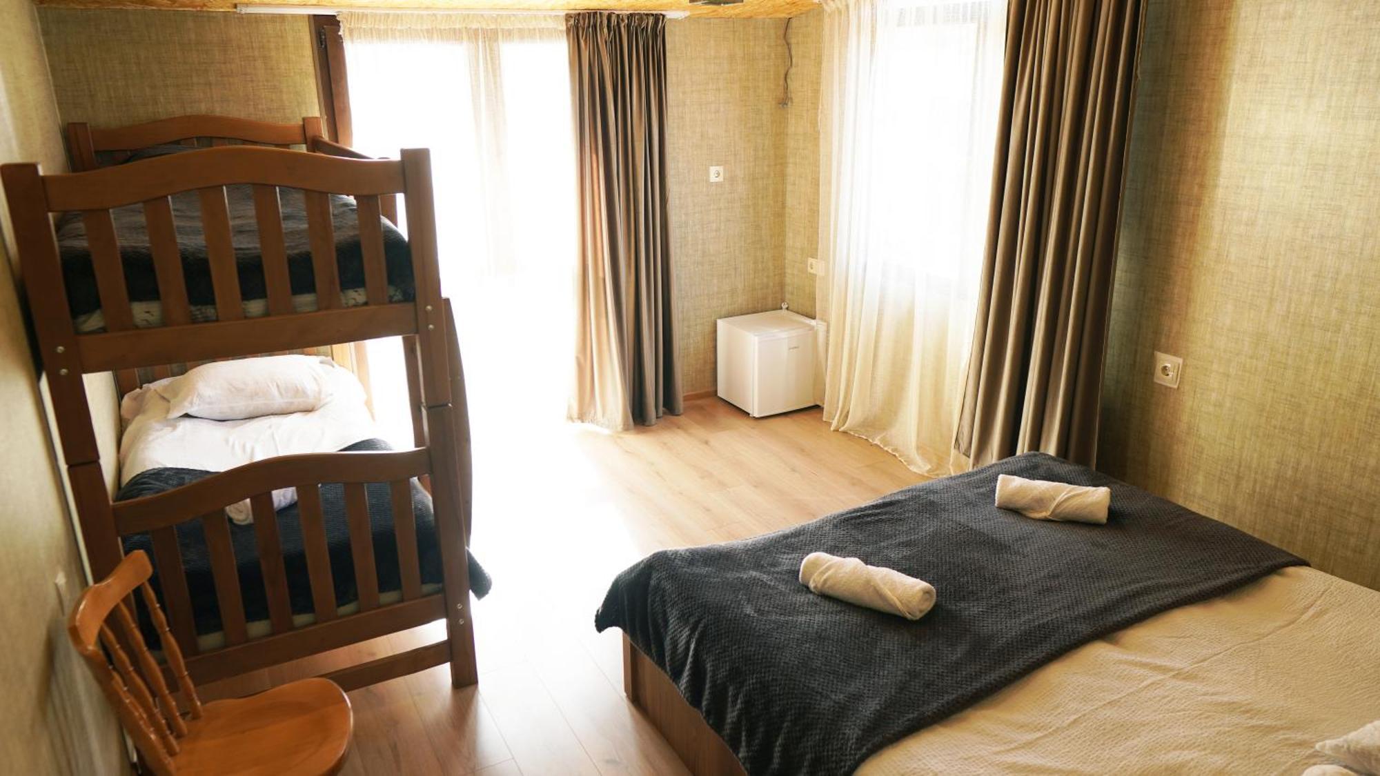 Archil And Nino Gigauri Guest House Kazbegi Eksteriør billede