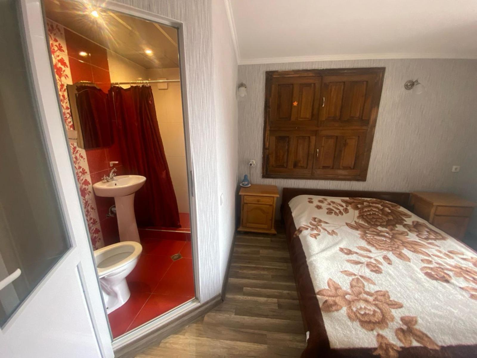 Archil And Nino Gigauri Guest House Kazbegi Eksteriør billede